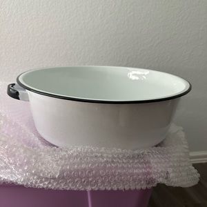 Basin Tub for photos